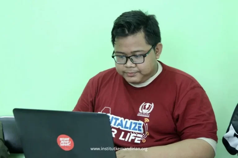 Pelatihan Programming (7)