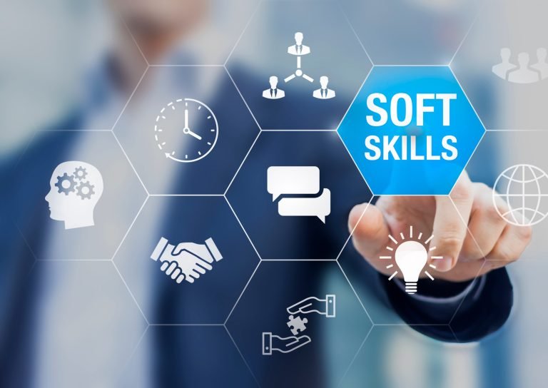 Mengembangkan Keterampilan Soft Skills untuk Milenial: Mengapa Penting?