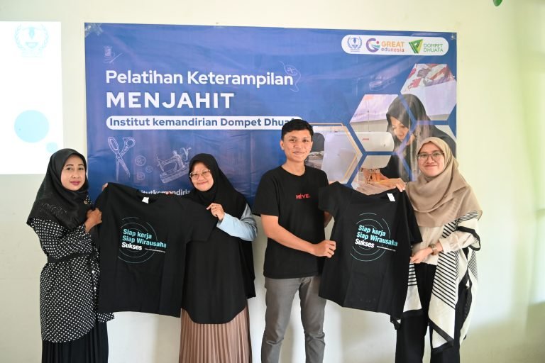 "Langkah Awal Menuju Kemandirian: Pembukaan Pelatihan Menjahit Institut Kemandirian Dompet Dhuafa"