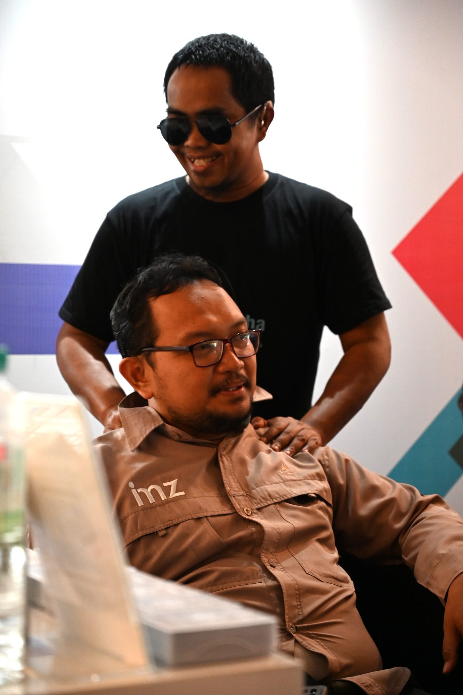 Layanan pijat gratis dalam kegiatan I Hits Dompet Dhuafa, Jakarta, Kamis  (23/01/2025).