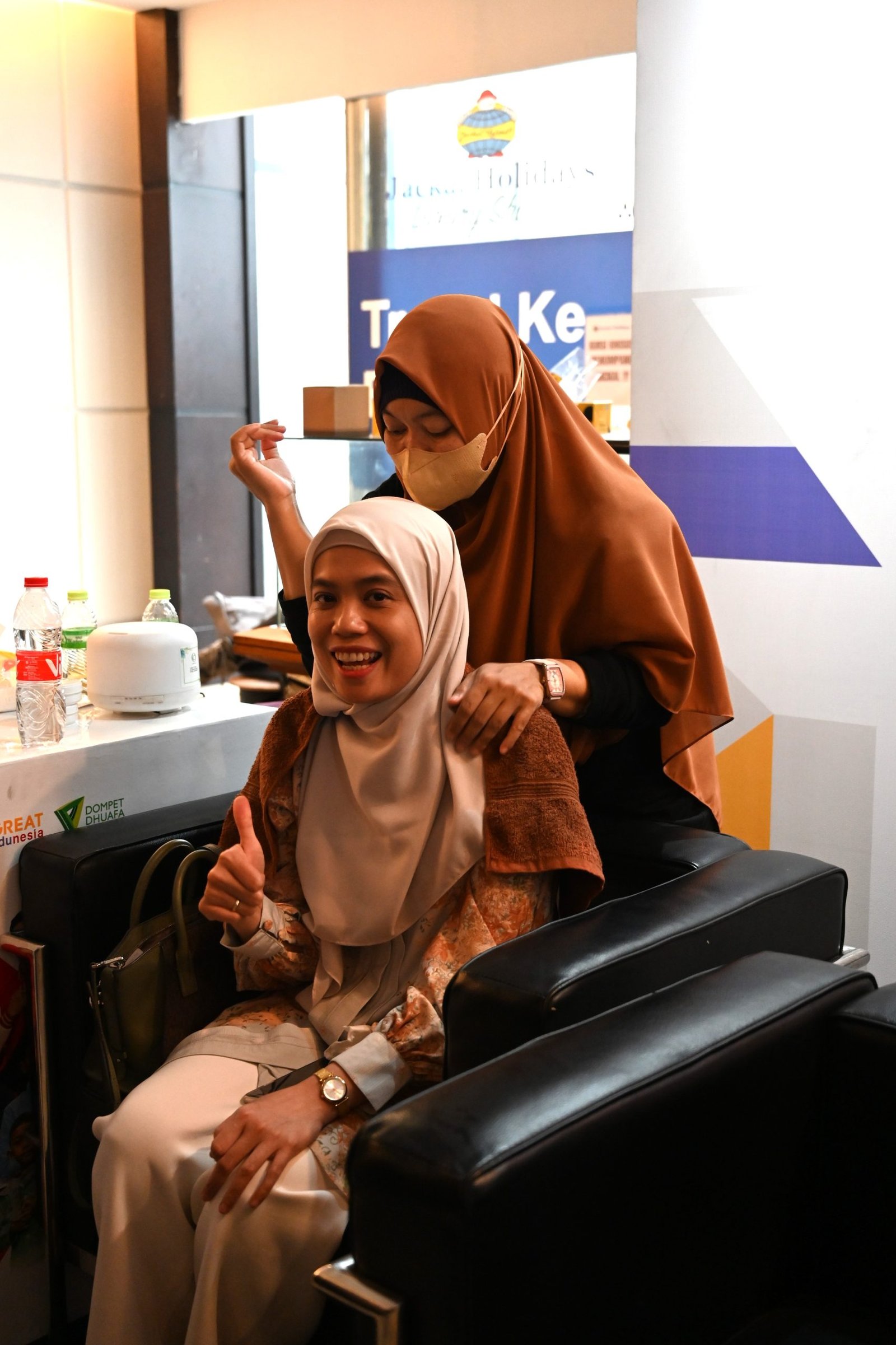 Layanan pijat gratis dalam kegiatan I Hits Dompet Dhuafa, Jakarta, Kamis  (23/01/2025).