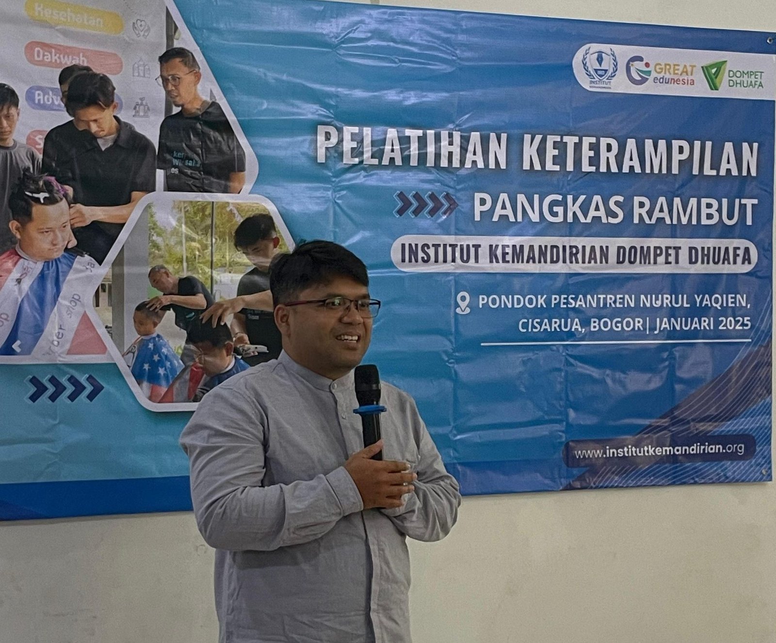 Direktur Institut Kemandirian, Abdurrahman Usman dalam pemaparan nilai kelembagaan di Learning and Empowerment Center Dompet Dhuafa, Bogor, Ahad (12/01/2024).