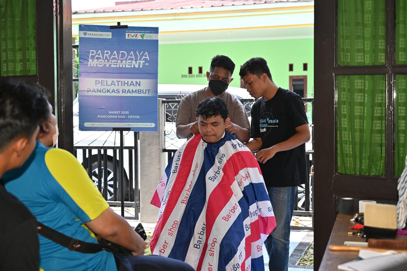 Pelatihan Pangkas Rambut Institut Kemandirian