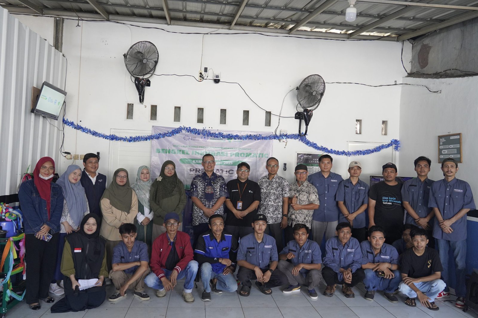 Peresmian program pemberdayaan ekonomi - bengkel inkubasi bisnis Promatic, kerjasama Yayasan Wirausaha Indonesia Berdaya (YWIB) dan Institut Kemandirian, Bekasi 12 Juni 2025.