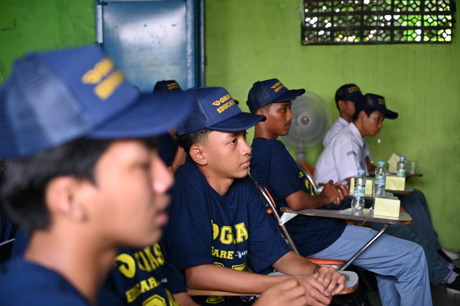 Para siswa SMK Pustek Mitra Tigaraksa dalam GIIAS Educare 2025, Tangerang, 10 Juli 2025