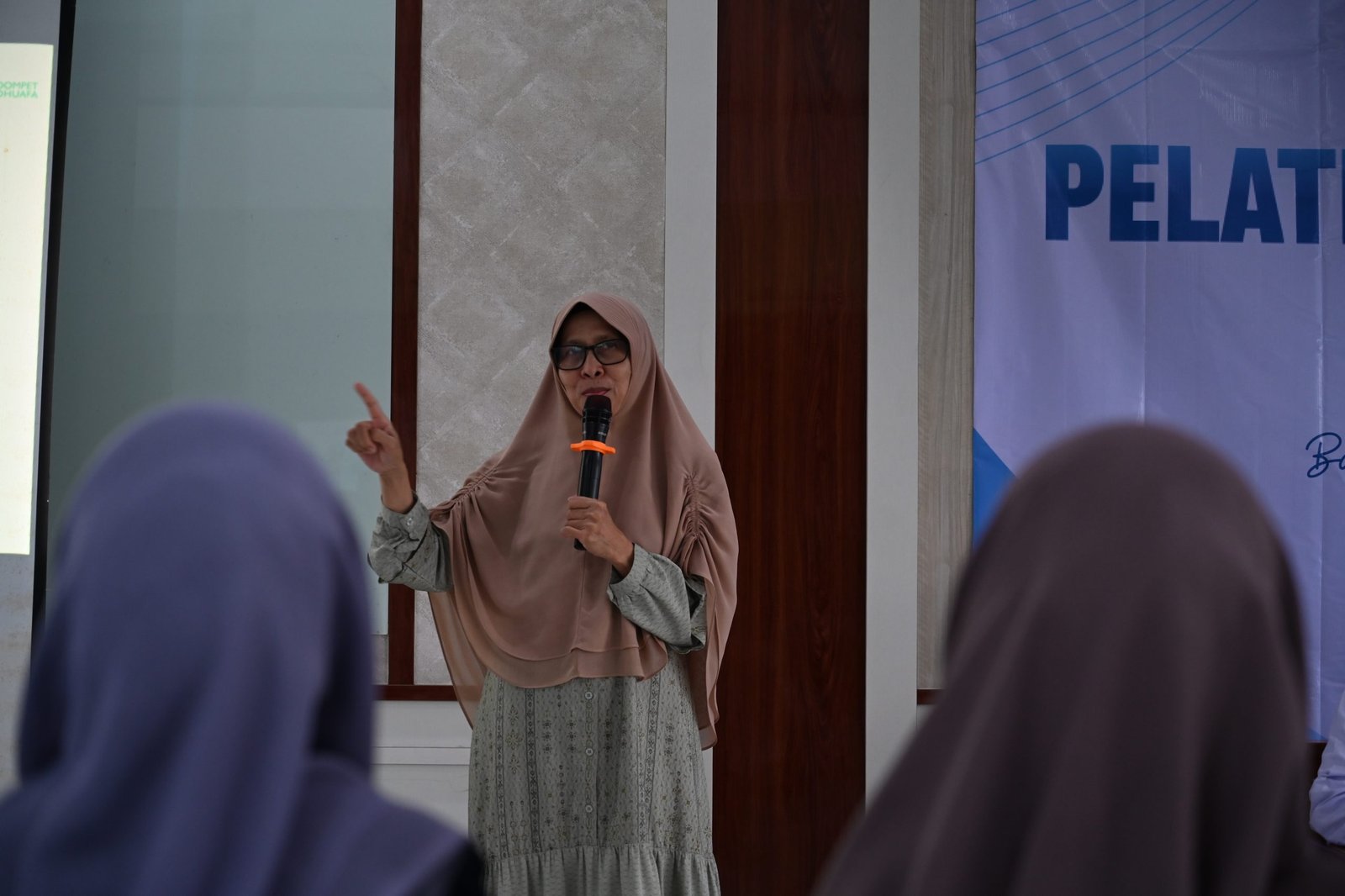 Sambutan Agusnizar Saleh, Ketua Yayasan Yatim Center Al Ruhamaa dalam pembukaan pelatihan cleaning service, Bogor, 14 Juli 2025