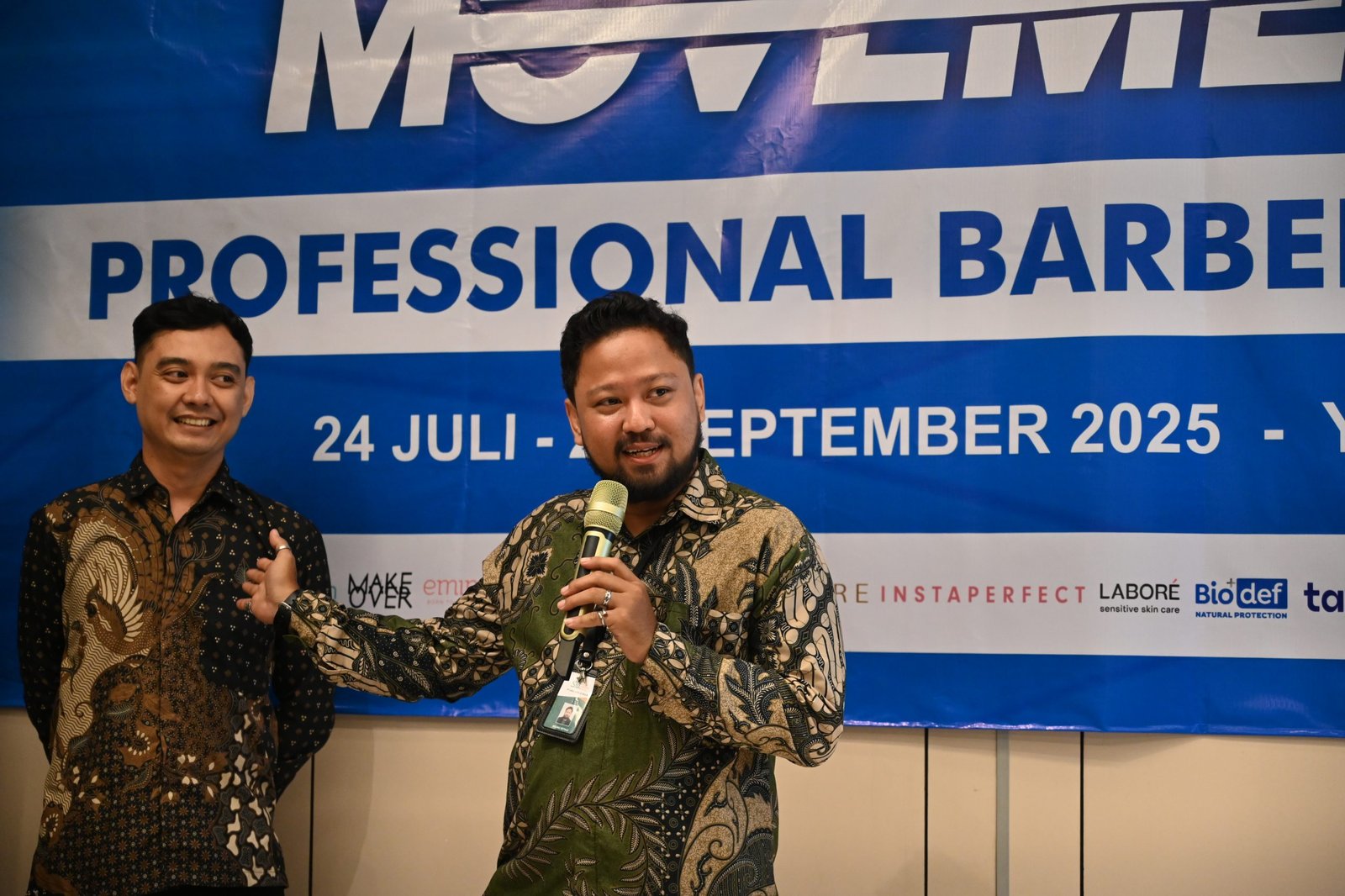 Instruktur pelatihan dalam pembukaan Profesional Barber Training , Yogyakarta, 24 Juli 2025