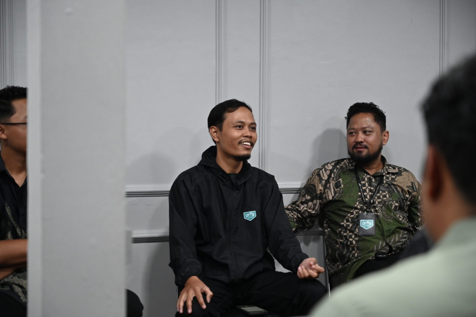 Sesi sharing alumni bersama Azzam, alumni Professional Barber Training Batch 1, Yogyakarta, 24 Juli 2025