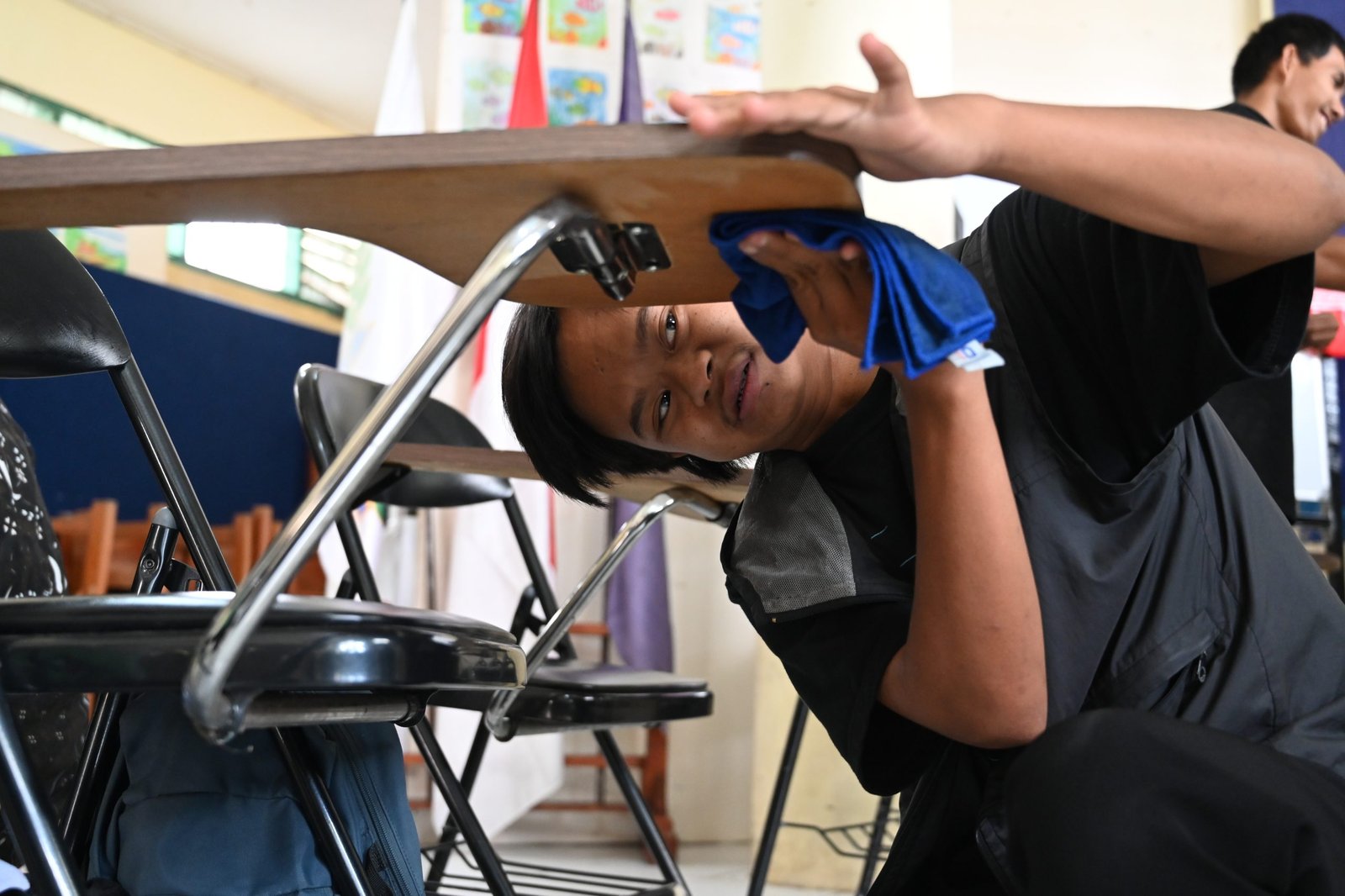 Kegiatan praktik peserta pelatihan cleaning service, Bogor (23/12/2025).