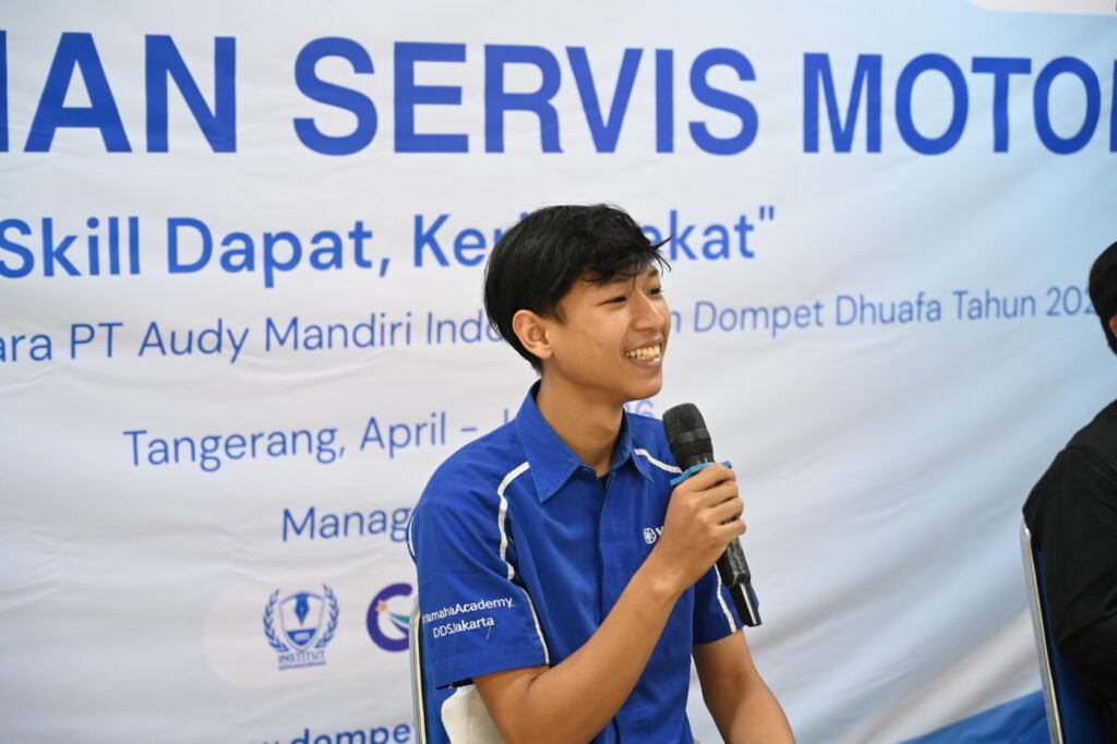 Fadil, Alumni Pelatihan dalam Sesi Sharing Alumni Pelatihan Servis Motor Gratis hasil kolaborasi Dompet Dhuafa melalui Institut Kemandirian dan Audy Dental, Karawaci, 22 April 2026.