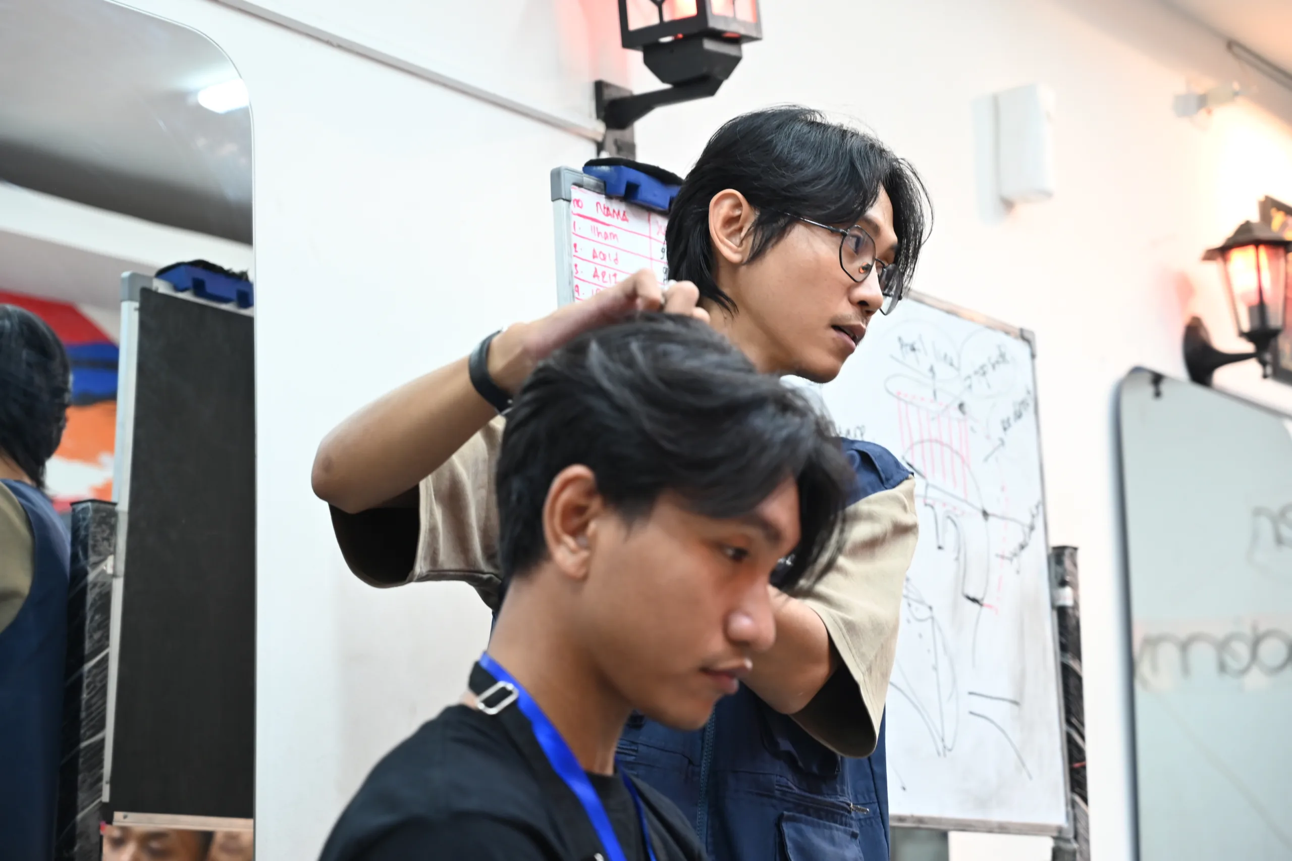 Pelatihan Barber Profesional Institut Kemandirian
